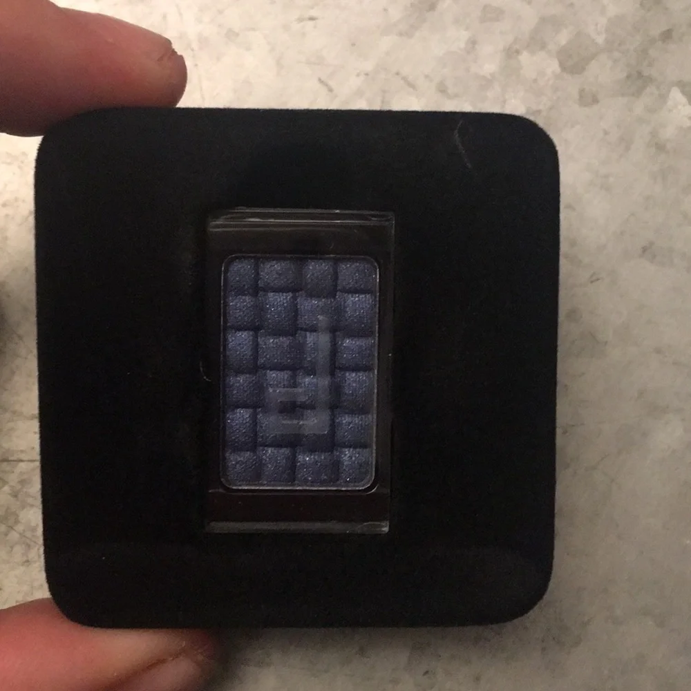 Doucce freematic eye shadows